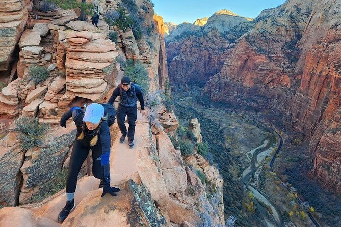 guided-angels-landing-with-permit