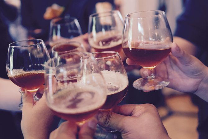 guided-beer-tour-in-warsaw-sample-10-craft-beers