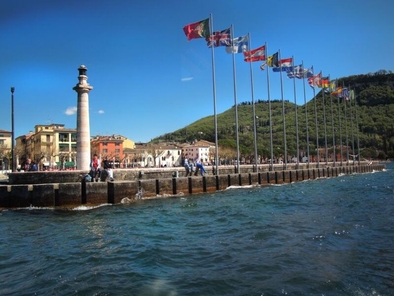 guided-boat-cruise-to-sirmione-from-garda-bardolino