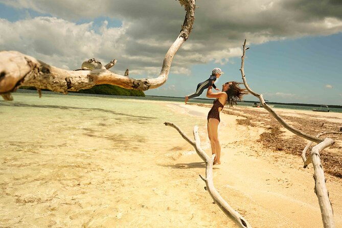 guided-boat-tour-mangrove-islets-snorkeling-planter