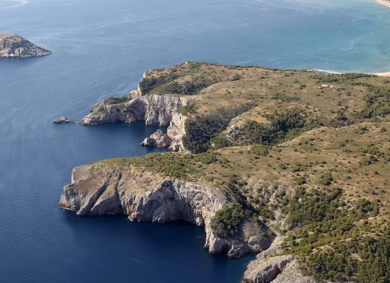 guided-boat-tour-to-medes-islands-roca-foradada-with-swim