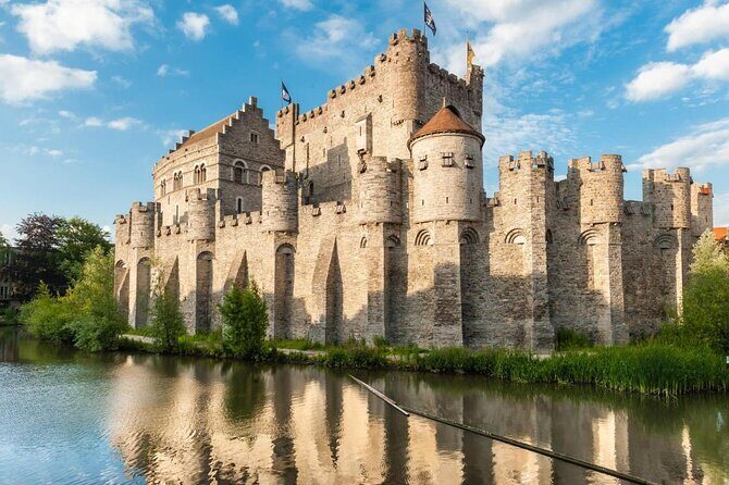 Guided Boat Trip in Ghent - An engaging way to see Ghent from the water