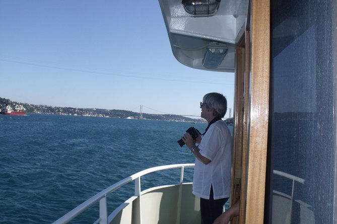 guided-bosphorus-black-sea-cruise-with-stopover-asia-and-lunch