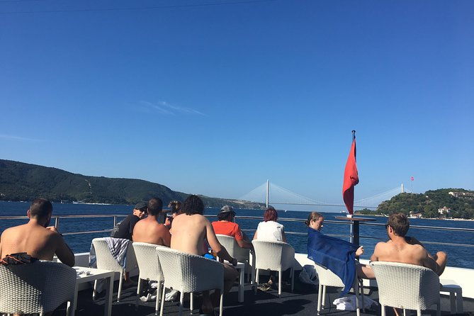 guided-bosphorus-black-sea-cruise-with-stopover-asia-and-lunch