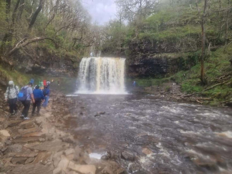 Guided Breacon Beacons 4 waterfalls in day hike from Cardiff - Key Points