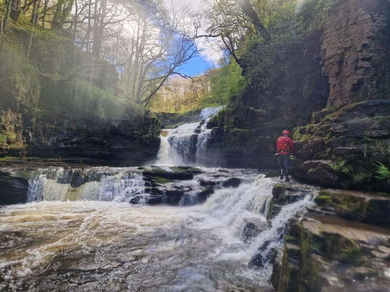 Guided Breacon Beacons 4 waterfalls in day hike from Cardiff - The Experiences Highlights