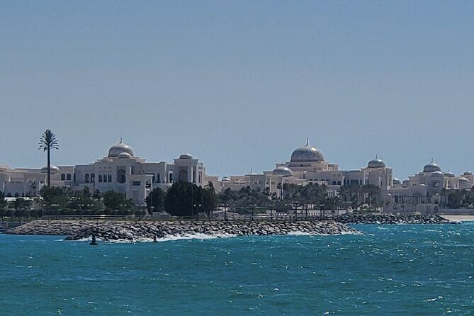 Guided City Tour of Abu Dhabi with Sheikh Zayed Mosque - Who Is This Tour Best For?
