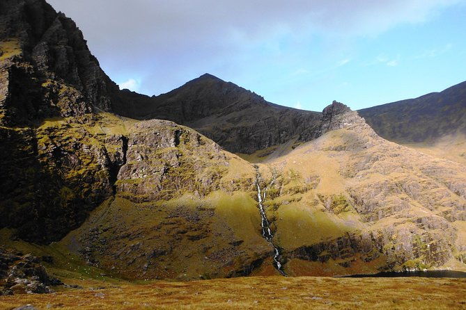 guided-climb-of-carrauntoohil-with-kerryclimbing-ie