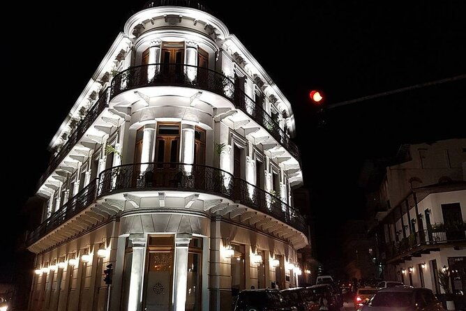 guided-colonian-heritage-walking-tour-in-panama