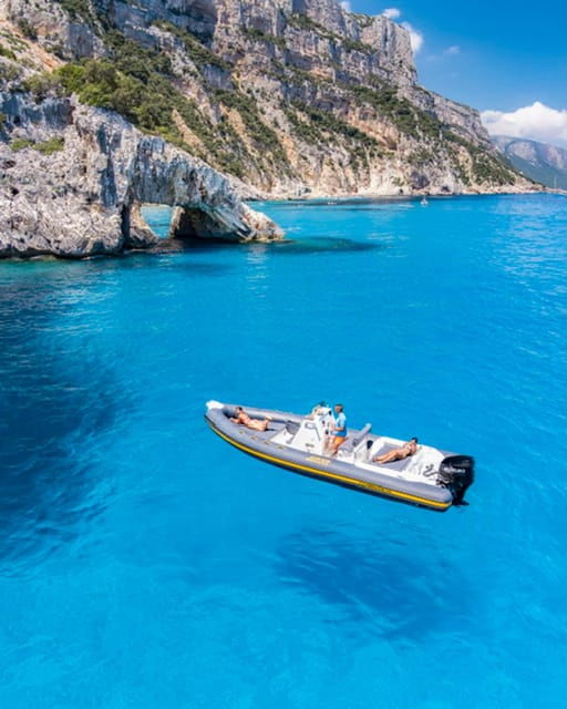 guided-cruise-to-cala-goloritze-cala-mariolu-cala-gabbiani-and-biriala