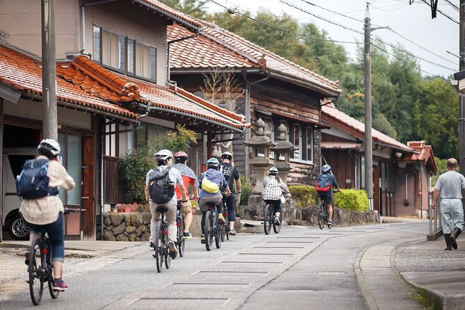 guided-cycling-tour-in-hagi-with-sake-brewery-visit