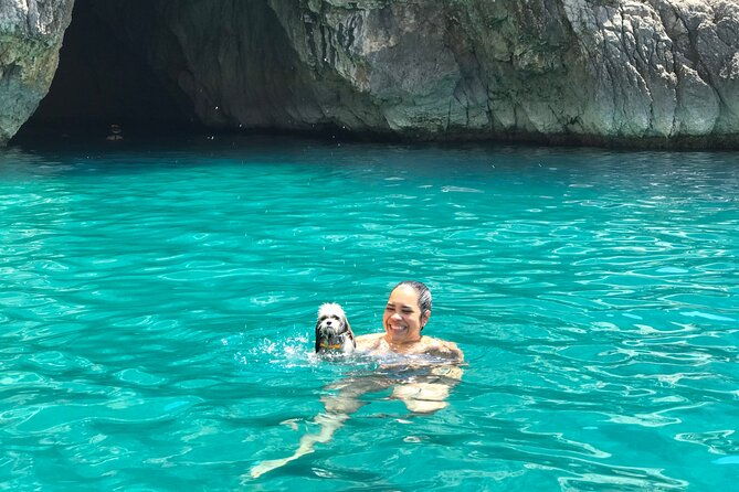 guided-day-by-boat-to-the-secrets-of-the-island-of-capri