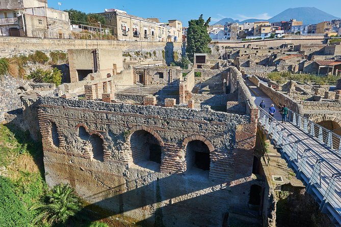 guided-day-tour-of-pompeii-and-herculaneum-with-light-lunch