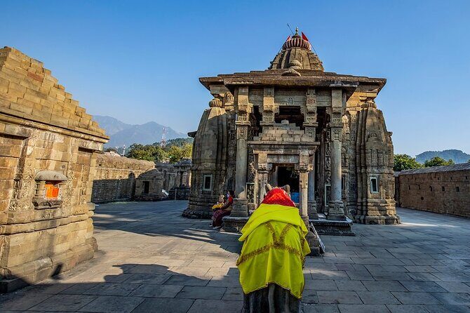 Guided Day Tour to Bir  Monasteries,Temple & Tea Garden Visit - Key Points