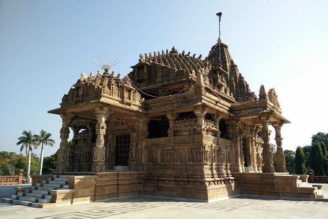 Guided Day Trip to Eklingji & Nagda Temples with Monsoon Palace - An In-Depth Look at the Itinerary