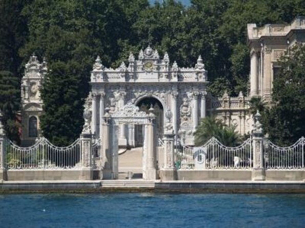 guided-dolmabahce-palace-tour-and-sunset-cruise
