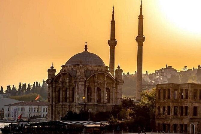 guided-dolmabahce-palace-tour-and-sunset-cruise