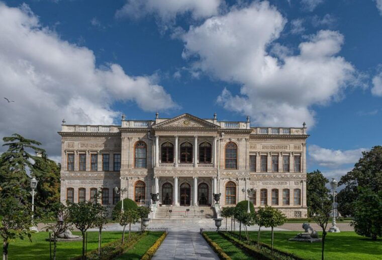 guided-dolmabahce-palace-tour-with-bosphorus-sunset-cruise