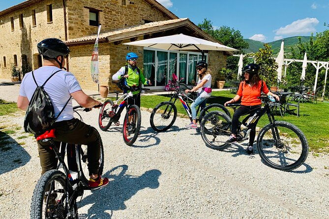 guided-ebike-tour-of-lake-fiastra