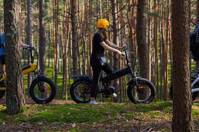 guided-ebike-tour-on-forest-roads-and-trails-near-riga-2