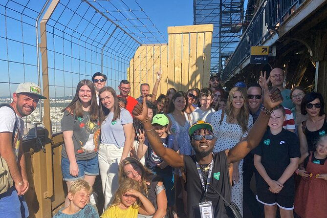 guided-eiffel-tower-tour-and-boat-cruise-river-seine-sightseeing