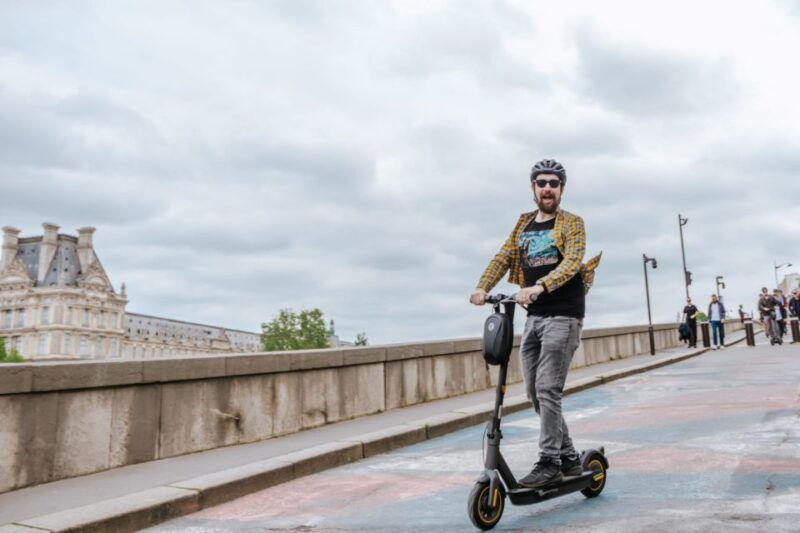 guided-electric-scooter-tour-of-paris-2
