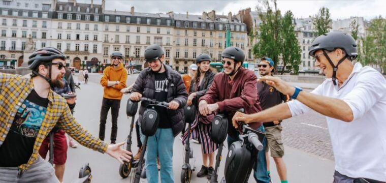 guided-electric-scooter-tour-of-paris-2
