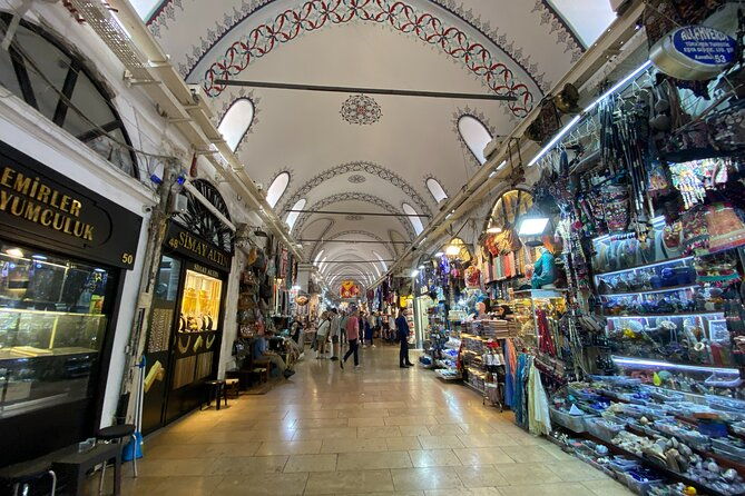 guided-exclusive-half-d-tour-blue-mosque-hagia-sophia-basilica