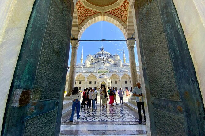 guided-exclusive-half-d-tour-blue-mosque-hagia-sophia-basilica