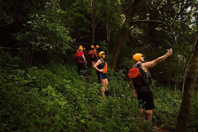guided-expedition-with-canoeing-and-waterfalls-in-iguacu