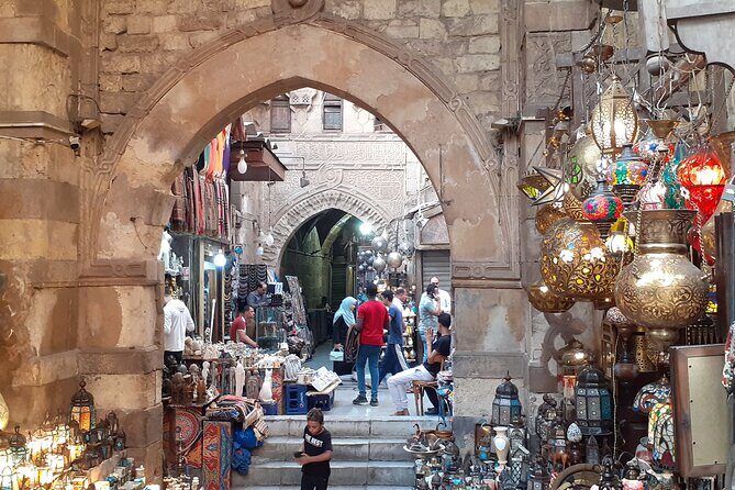 Guided full day tour to Giza pyramids, Egyptian Museum and Bazaar - The Itinerary in Detail: What to Expect on the Tour