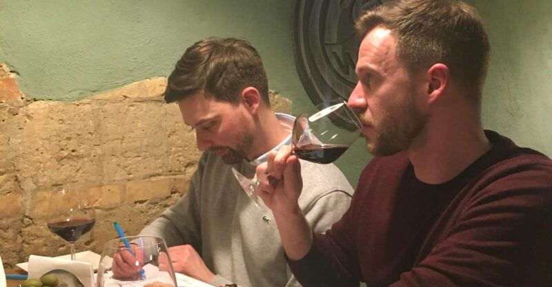 guided-fun-wine-tasting-in-naples-city-center