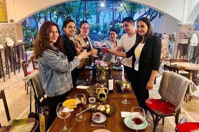 Guided, FUN Wine Tasting with Trivia Games, Napoli - The Guide and Atmosphere