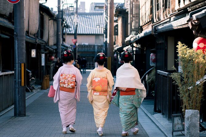 guided-gion-tour-explore-kyotos-historic-geisha-district