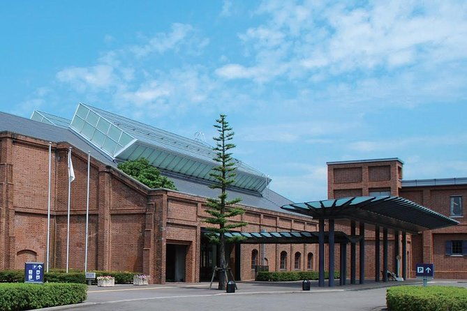 guided-half-day-touram-to-nagoya-castle-toyota-commemorative-museum