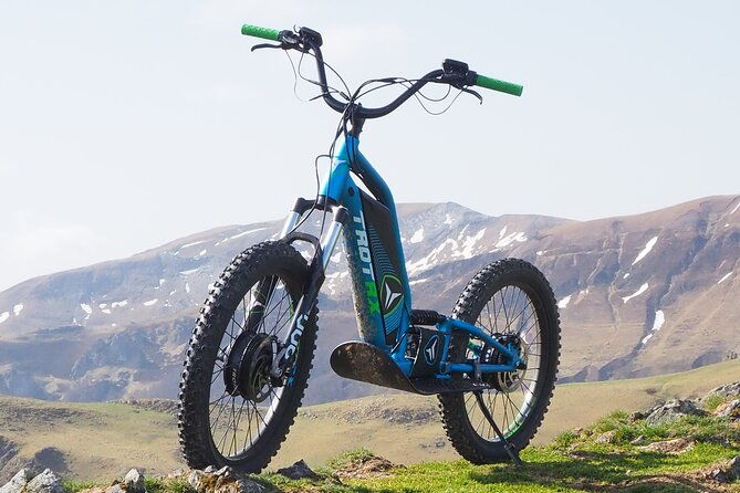 guided-hike-in-iraty-by-scooter