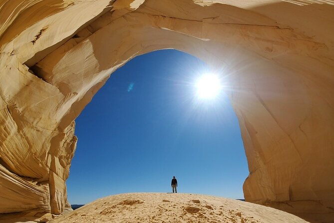 guided-hike-through-peekaboo-great-chamber-combo-small-group