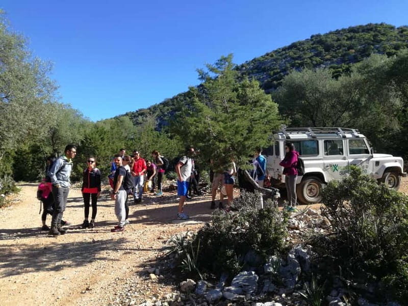 Guided hike to Cala Mariolu - Transportation & Group Size