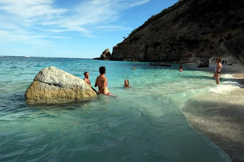 Guided hike to Cala Mariolu - A Closer Look at the Experience