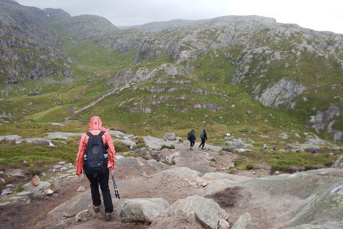 guided-hike-to-kjerag-and-kjeragbolten