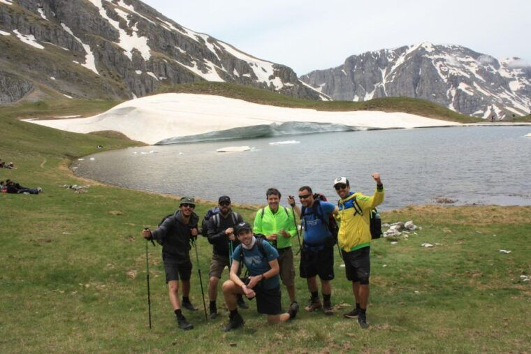 guided-hiking-tour-to-the-dragon-lake-of-mountain-tymfi