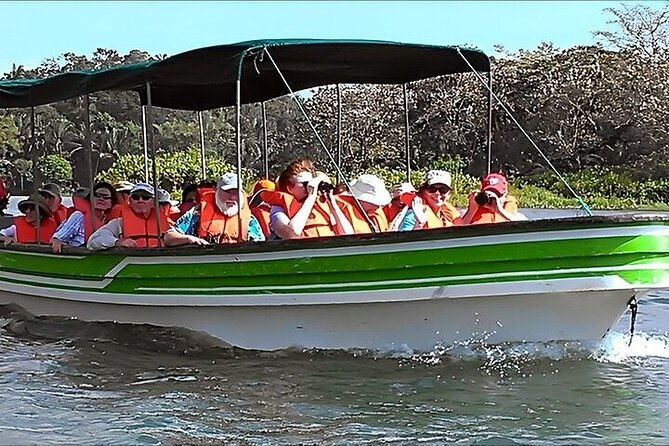 guided-jungle-adventure-with-gatun-lake-cruise
