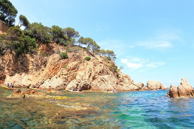 guided-kayak-snorkel-tour-to-costa-brava-small-group-and-lunch-2