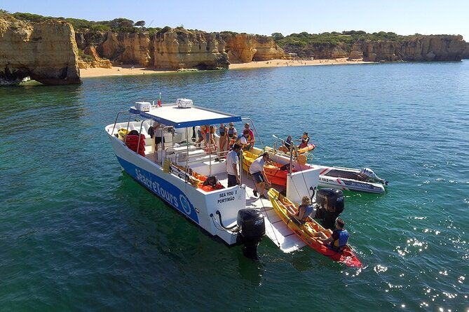 guided-kayak-tour-exploring-benagil-caves