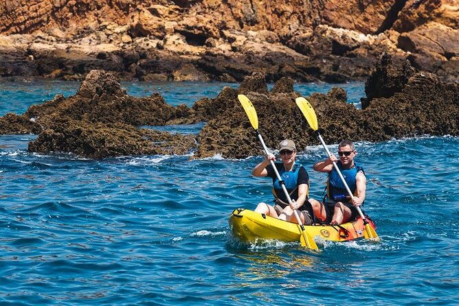 guided-kayak-tour-exploring-benagil-caves
