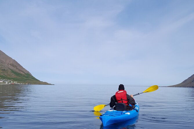 guided-kayak-tour-in-siglufjordur-siglufjordur