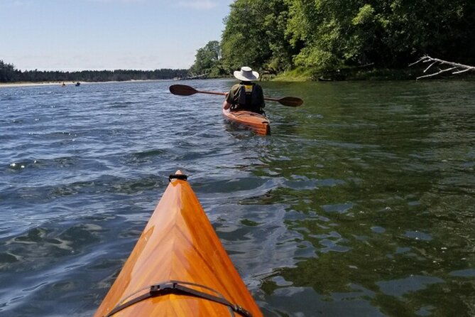 guided-kayak-tours-on-the-salmon-river-estuary-in-otis-oregon