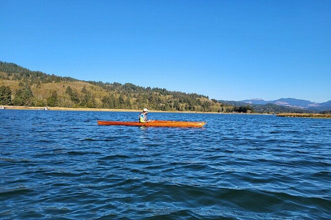 guided-kayak-tours-on-the-salmon-river-estuary-in-otis-oregon