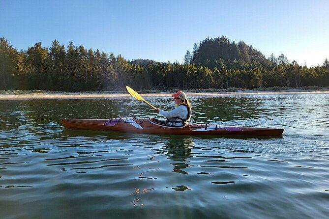 guided-kayak-tours-on-the-salmon-river-estuary-in-otis-oregon