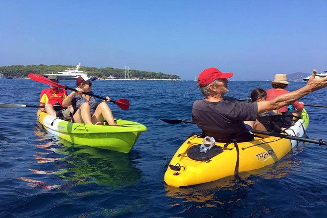 guided-kayaking-tour-to-pakleni-islands